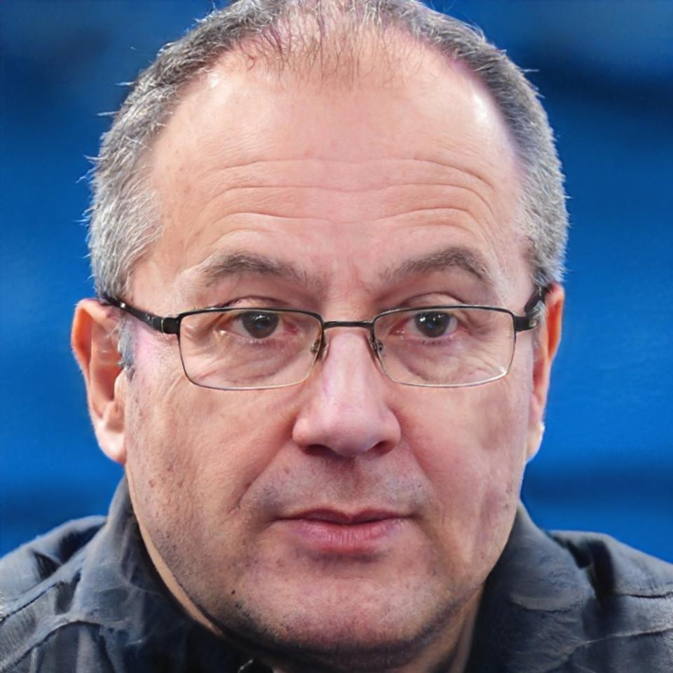 Portrait de Théodore Lemarchand, expert en fiscalité des entreprises
